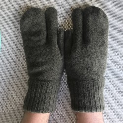Рукавицы шерстяные  3-х палые Австрия, Олива.