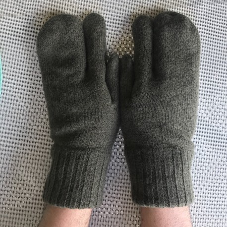 Рукавицы шерстяные  3-х палые Австрия, Олива.