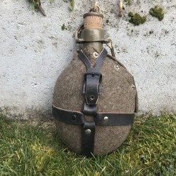 Фляга армейская с чехлом M60 Чехословакия, 0.8л. Винтажная.