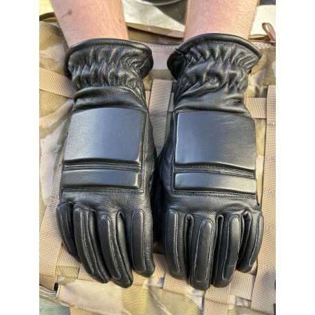 Перчатки Кожаные спецназ с накладками. Прорез для пальца.Чёрные.