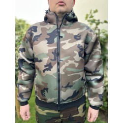 Куртка неопреновая на флисе с капюшоном.WOODLAND.