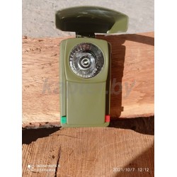 Классический армейский сигнальный фонарь со светофильтрами.